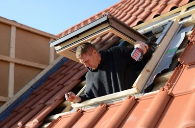 Pose de fenêtres de toit Velux à Menville